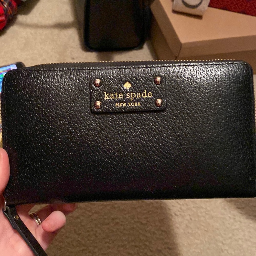 Black kate spade wallet
